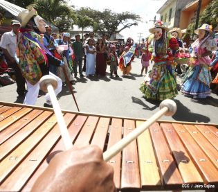 Católicos se desbordan en cierre de fiestas de San Sebastián