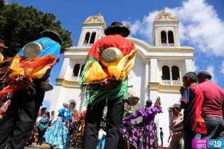 Católicos se desbordan en cierre de fiestas de San Sebastián