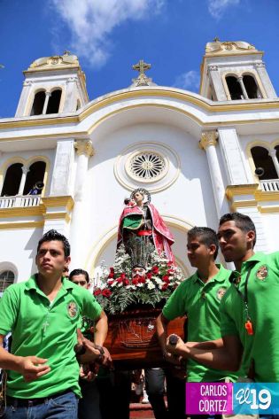 Católicos se desbordan en cierre de fiestas de San Sebastián