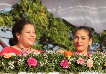 400 parejas se juran amor y respeto en Bodas Ya