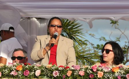 400 parejas se juran amor y respeto en Bodas Ya