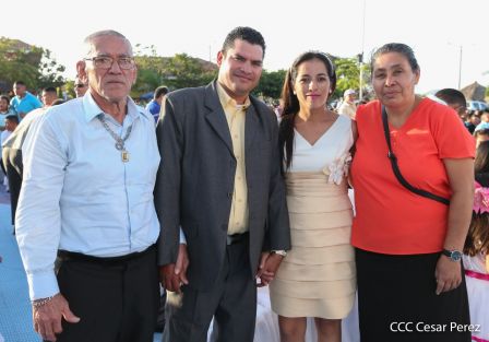 400 parejas se juran amor y respeto en Bodas Ya