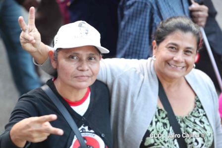 Caminata Con Amor que todo puede, con Amor que todo vence en Nuestra Nicaragua Libre ! Mujeres por la Vida !