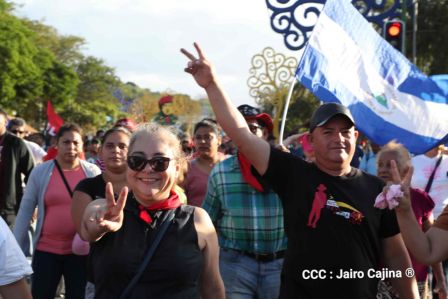 Caminata Con Amor que todo puede, con Amor que todo vence en Nuestra Nicaragua Libre ! Mujeres por la Vida !
