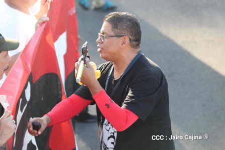 Caminata Con Amor que todo puede, con Amor que todo vence en Nuestra Nicaragua Libre ! Mujeres por la Vida !