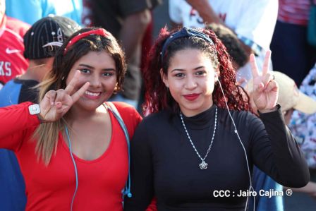 Caminata Con Amor que todo puede, con Amor que todo vence en Nuestra Nicaragua Libre ! Mujeres por la Vida !