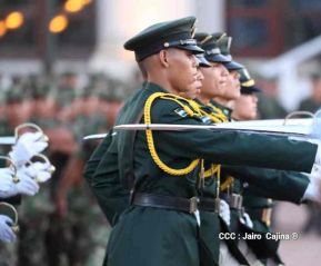 Toma de posesión del cargo de Comandante en Jefe del Ejército de Nicaragua