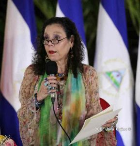 Toma de posesión del cargo de Comandante en Jefe del Ejército de Nicaragua