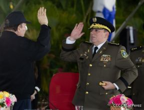 Toma de posesión del cargo de Comandante en Jefe del Ejército de Nicaragua