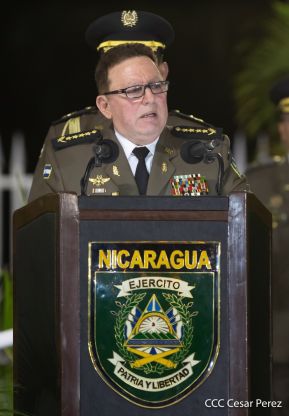 Toma de posesión del cargo de Comandante en Jefe del Ejército de Nicaragua