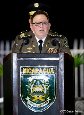 Toma de posesión del cargo de Comandante en Jefe del Ejército de Nicaragua