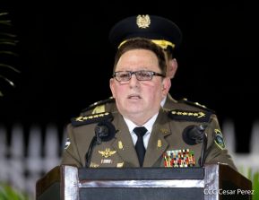 Toma de posesión del cargo de Comandante en Jefe del Ejército de Nicaragua