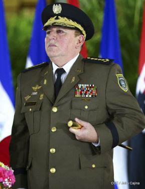 Toma de posesión del cargo de Comandante en Jefe del Ejército de Nicaragua