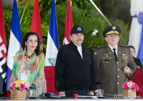 Toma de posesión del cargo de Comandante en Jefe del Ejército de Nicaragua