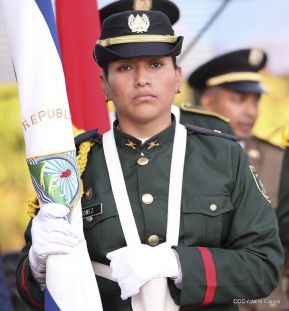 Toma de posesión del cargo de Comandante en Jefe del Ejército de Nicaragua