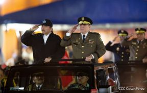 Toma de posesión del cargo de Comandante en Jefe del Ejército de Nicaragua