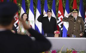 Toma de posesión del cargo de Comandante en Jefe del Ejército de Nicaragua