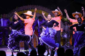 Desborde de Amor en  homenaje a los héroes y mártires de Los Sabogales