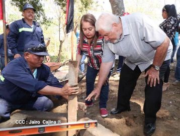 Desborde de Amor en  homenaje a los héroes y mártires de Los Sabogales