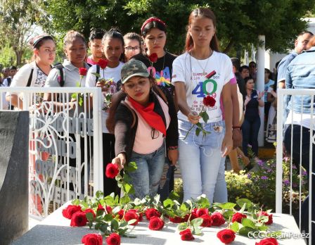Desborde de Amor en  homenaje a los héroes y mártires de Los Sabogales