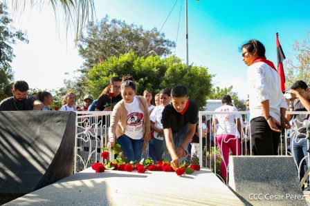 Desborde de Amor en  homenaje a los héroes y mártires de Los Sabogales