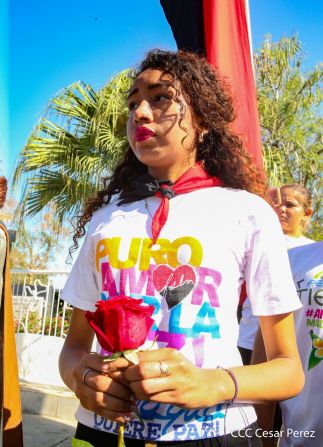 Desborde de Amor en  homenaje a los héroes y mártires de Los Sabogales