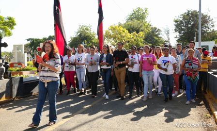 Desborde de Amor en  homenaje a los héroes y mártires de Los Sabogales