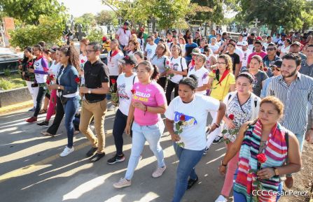 Desborde de Amor en  homenaje a los héroes y mártires de Los Sabogales