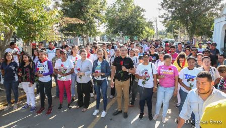 Desborde de Amor en  homenaje a los héroes y mártires de Los Sabogales