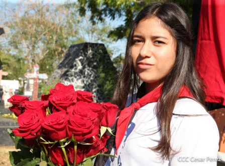 Desborde de Amor en  homenaje a los héroes y mártires de Los Sabogales