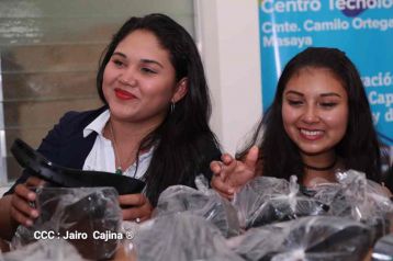 Desborde de Amor en  homenaje a los héroes y mártires de Los Sabogales