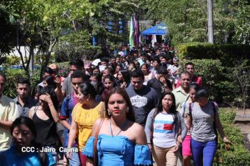 Desborde de Amor en  homenaje a los héroes y mártires de Los Sabogales