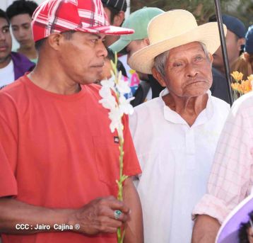 Desborde de Amor en  homenaje a los héroes y mártires de Los Sabogales