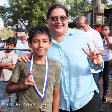 Desborde de Amor en  homenaje a los héroes y mártires de Los Sabogales