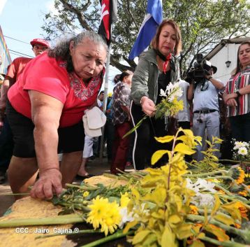 Desborde de Amor en  homenaje a los héroes y mártires de Los Sabogales