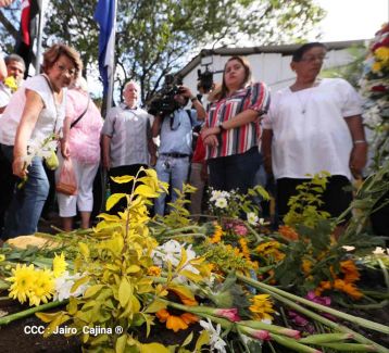 Desborde de Amor en  homenaje a los héroes y mártires de Los Sabogales