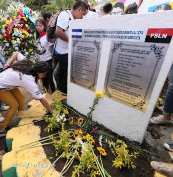 Desborde de Amor en  homenaje a los héroes y mártires de Los Sabogales