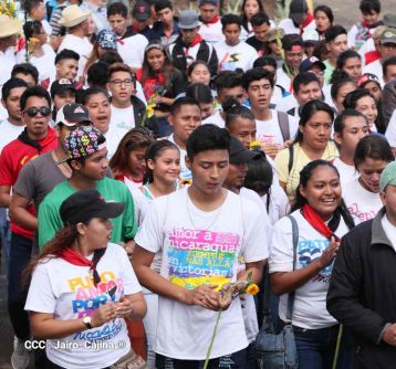 Desborde de Amor en  homenaje a los héroes y mártires de Los Sabogales