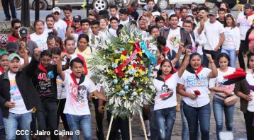 Desborde de Amor en  homenaje a los héroes y mártires de Los Sabogales