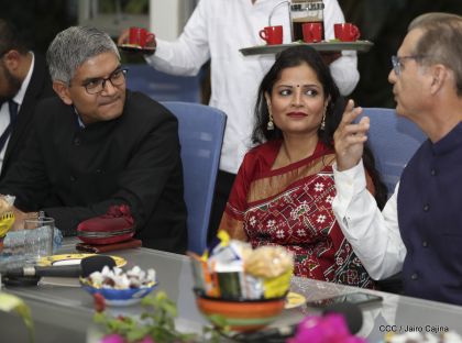  Cinco nuevos embajadores concurrentes presentan cartas credenciales