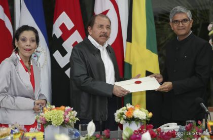  Cinco nuevos embajadores concurrentes presentan cartas credenciales