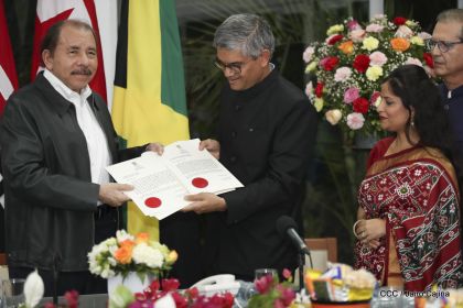  Cinco nuevos embajadores concurrentes presentan cartas credenciales