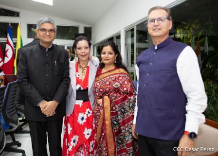  Cinco nuevos embajadores concurrentes presentan cartas credenciales