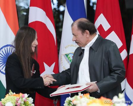  Cinco nuevos embajadores concurrentes presentan cartas credenciales