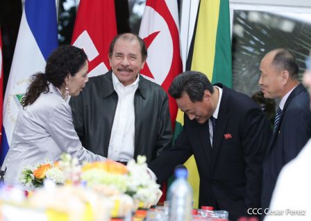  Cinco nuevos embajadores concurrentes presentan cartas credenciales