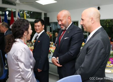  Cinco nuevos embajadores concurrentes presentan cartas credenciales