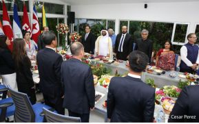  Cinco nuevos embajadores concurrentes presentan cartas credenciales