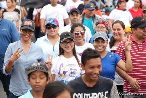  Caminata "¡Mujeres Valientes, Mujeres Victoriosas!"