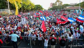  Caminata "¡Mujeres Valientes, Mujeres Victoriosas!"
