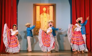 UNICA celebra aniversario natal del Cardenal Miguel Obando y Bravo